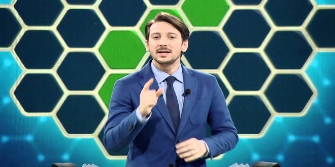 Ülkemizde taş plak olarak andığımız plaklar hangi maddeden yapılmıştır