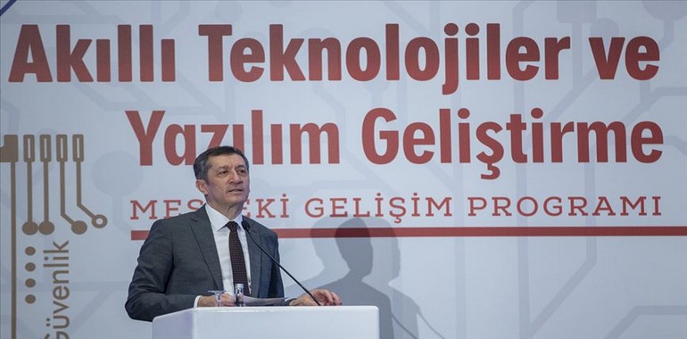 Öğretmenlere Yazılım Geliştirme Eğitimi Geliyor!