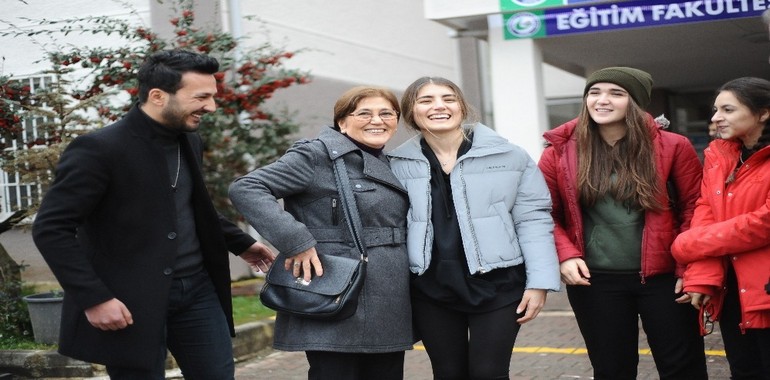 Önce Emekli Oldu Ardından Mezun!