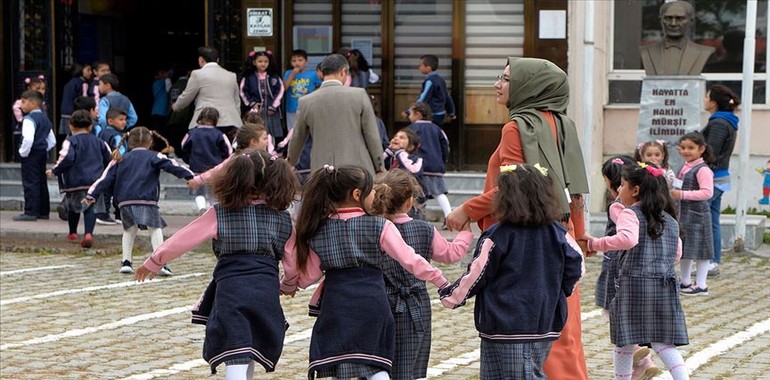 Tatilde Eğitim İkinci Planda!