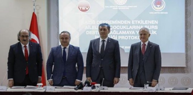 Eğitim Hayatları Boyunca Burs