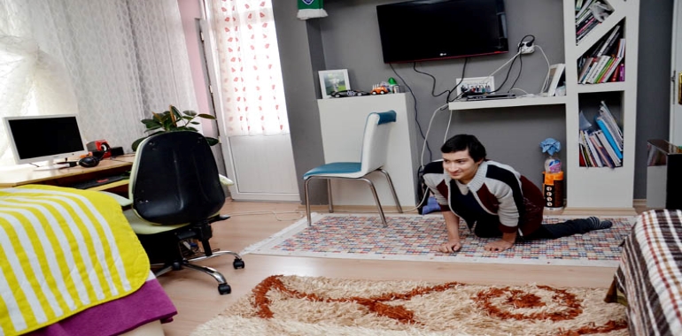 Evde Eğitim Görecek