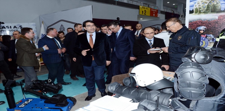 35 Binden Fazla Üniversiteli Kariyer Fuarına Katıldı