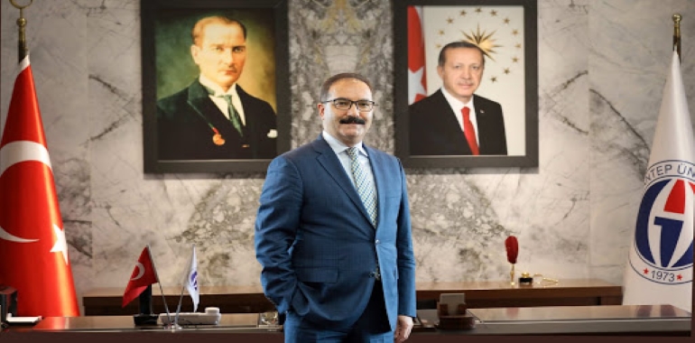 Gaziantep Üniversitesinde İlk Ders Rektörden