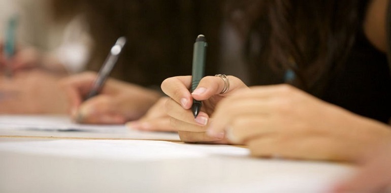 Öğrenciler Merak Ediyor: ''Vize Sınavları Ne Olacak?''