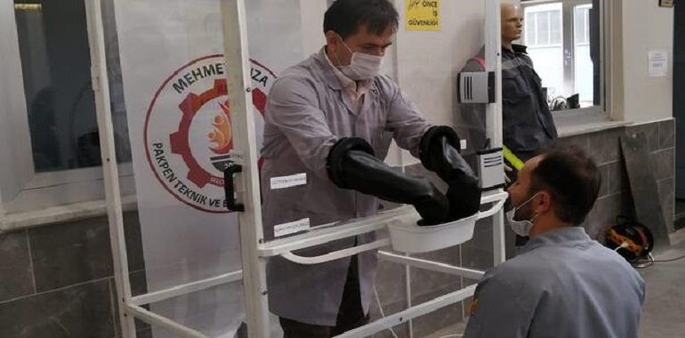 Sağlıkçılar İçin Numune Alma Ünitesi Üretildi