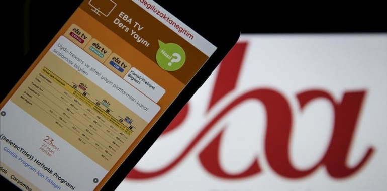 EBA Asistan Öğrencilerin Merak Ettiklerini Yanıtlıyor