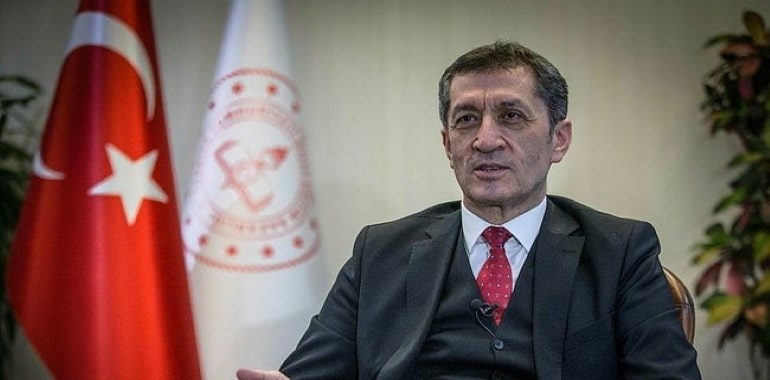 Milli Eğitim Bakanı Ziya Selçuk Uyardı!