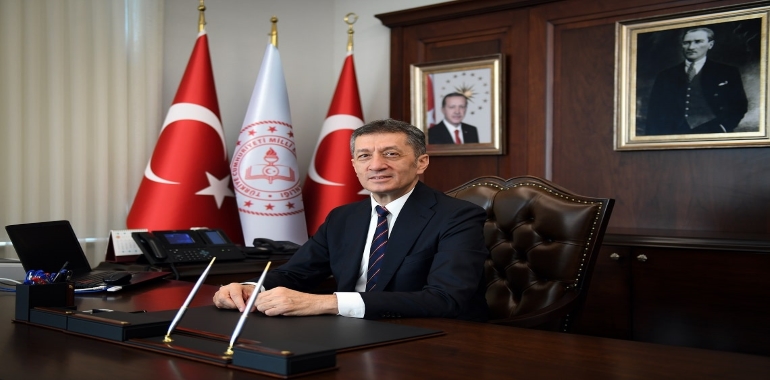 Ara Tatilde Öğretmenler Eğitimlere Uzaktan Katılacak