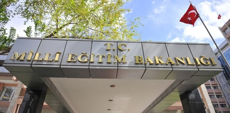 1 Mart'ta Hangi Sınıflar Yüze Yüze Eğitime Başlıyor?