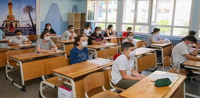 2 Haftada Uzaktan Eğitime Geçen Okul Var mı?
